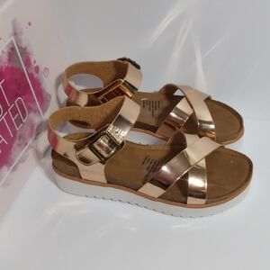 Not Rated OETTER. Rose Gold women